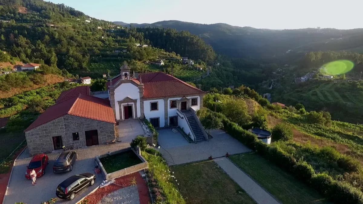 Foto 2 de Douro Miragaia Hotel